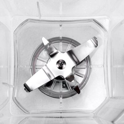 Un mélangeur de smoothie électrique de 1300W avec vitesse variable et fonction de broyage de glace