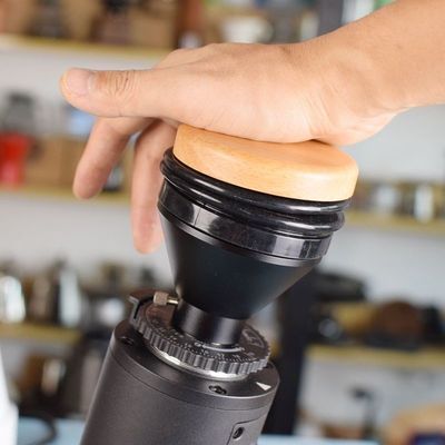 40 mm broyeur de café à barbe conique pour le cappuccino Latte Espresso Fabricant en acier inoxydable 220V